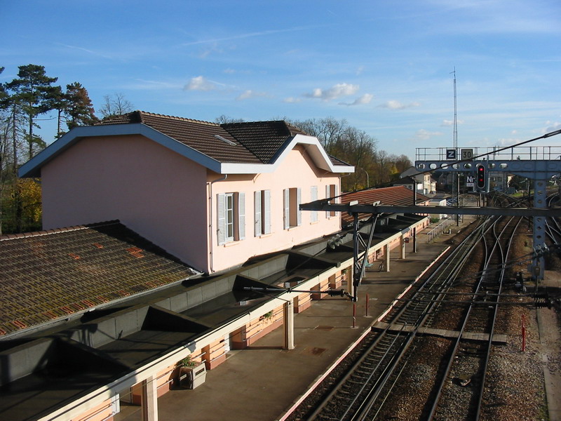 Gare intrieure de Gretz-Armainvilliers vue vers Szanne et Mulhouse au 19 novembre 2004