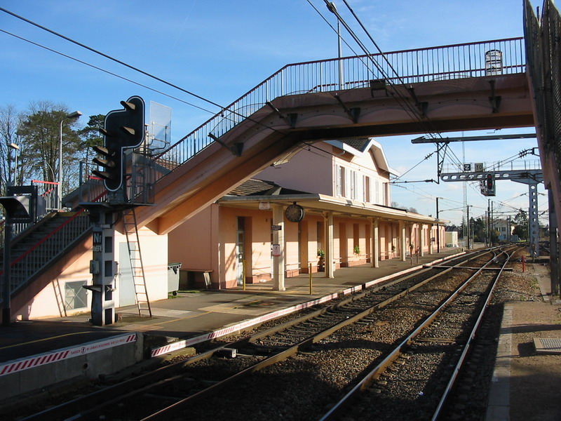 Gare intrieure de Gretz-Armainvilliers vue vers Szanne et Mulhouse au 19 novembre 2004